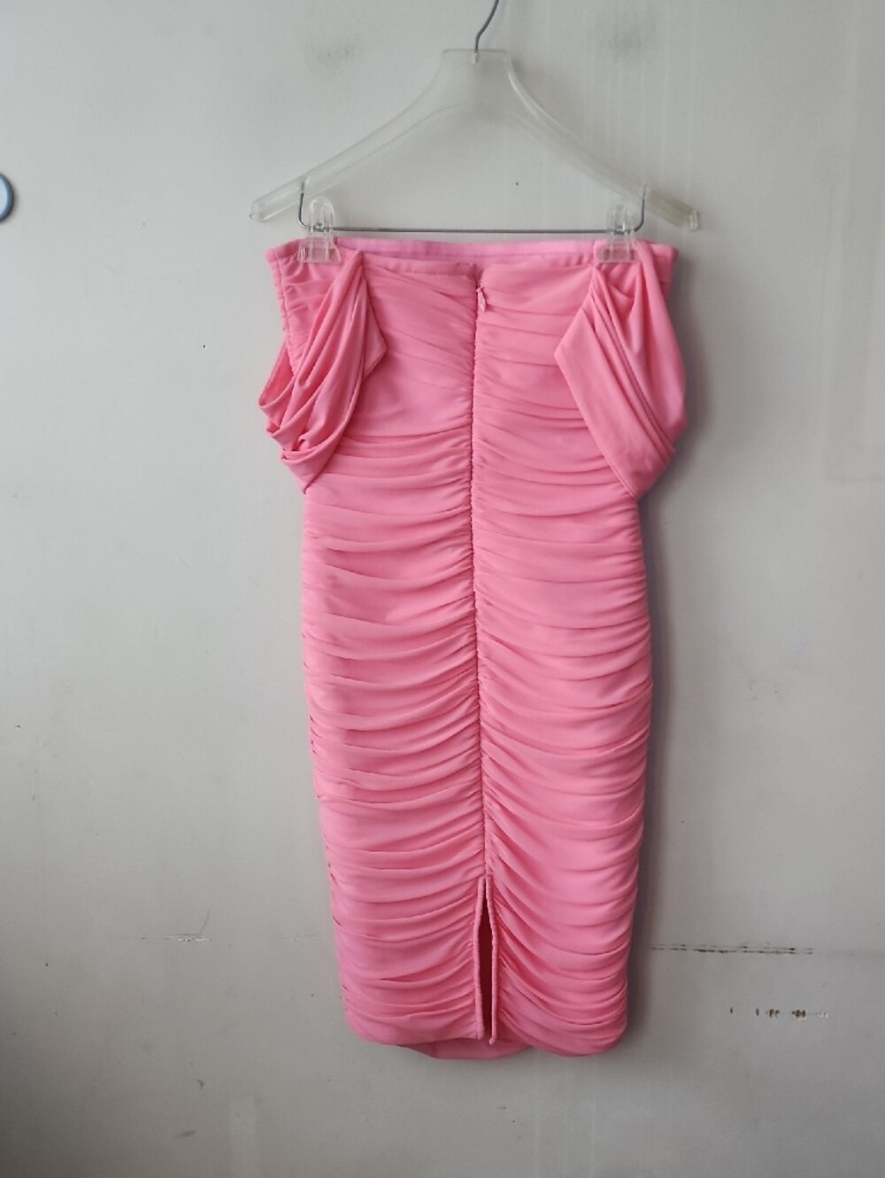 Fashion Nova Pink Ruched Off-Shoulder Midi Dress. New Without Tag - Picture 6 of 10